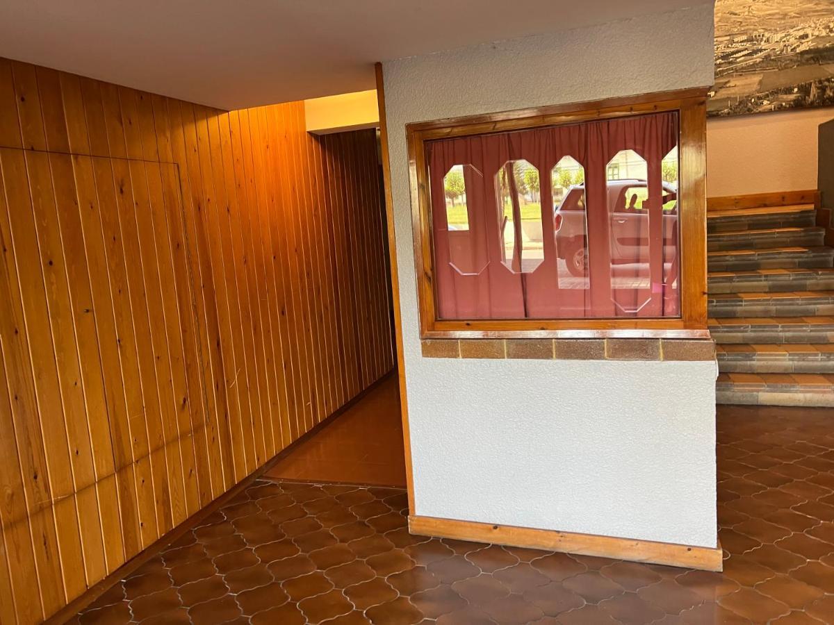 San Bernardo De Lujo Con Ascensor, Wifi Y Vistas A Collarada Apartment *